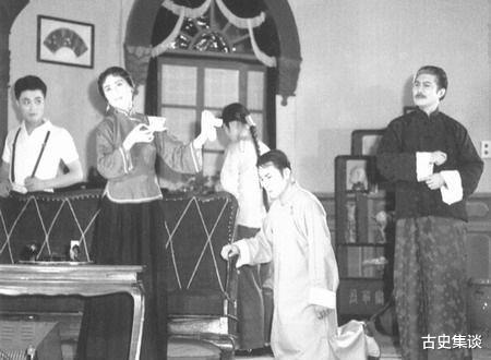 曹禺|《雷雨》中的混乱家庭，实则是曹禺的真实生活，生活比作品更狗血