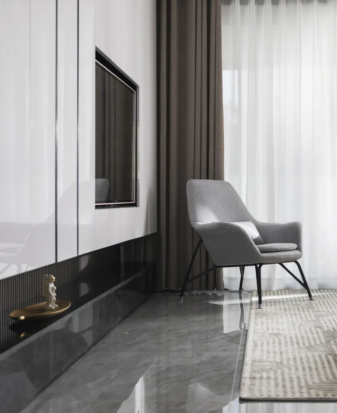 设计师|148㎡现代轻奢风,黑白灰咖的高级精致生活!
