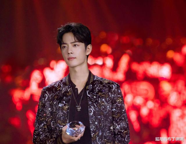 肖战|2021流量小生竞争激烈：肖战逆袭，杨洋任嘉伦陷危机，龚俊成黑马