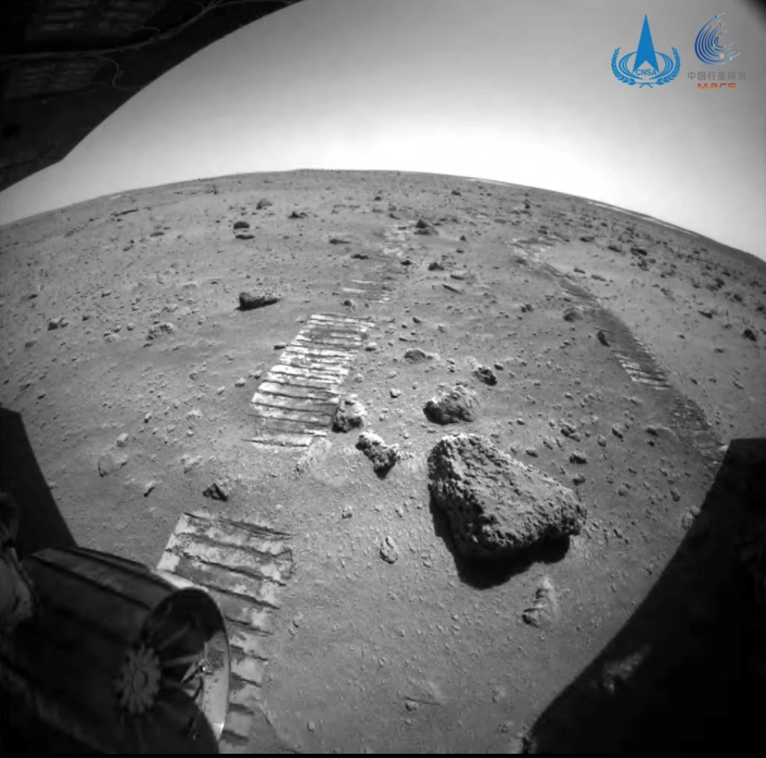 火星车 祝融号火星车完成目标任务，接下来将进行扩展任务