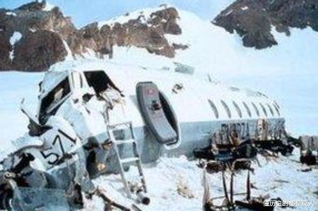 空难|40年前一场空难，16名幸存者靠吃朋友尸体活下来，是奇迹还是沦丧