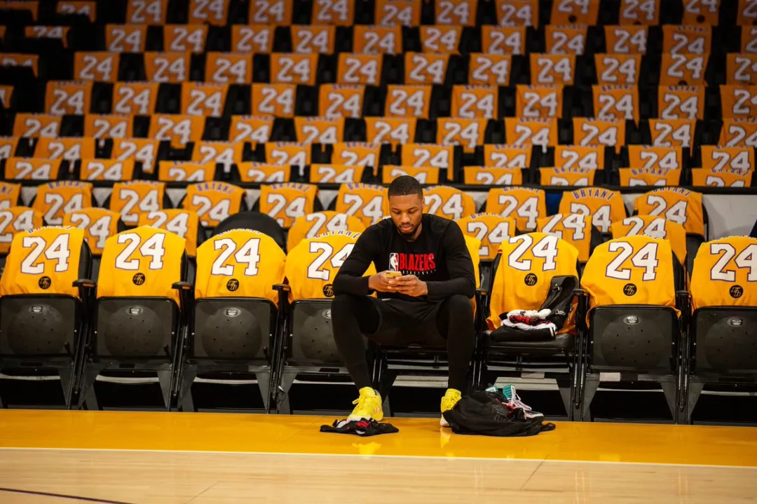 達米恩·利拉德|槍殺！新冠！癌癥！利拉德這也太絕望了......