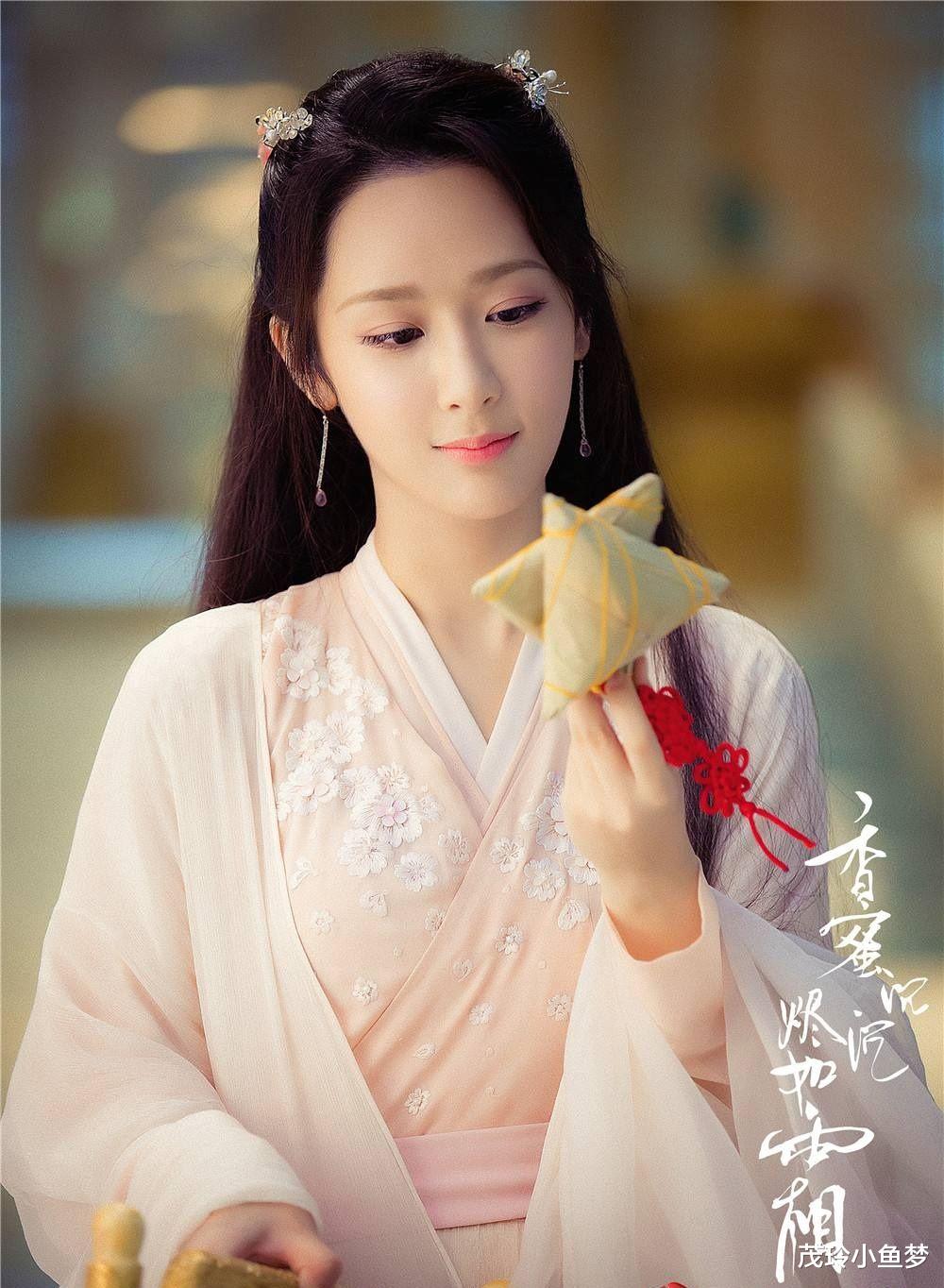 罗云熙|白鹿指导罗云熙？肖战被问工作？杨紫前进的脚步？