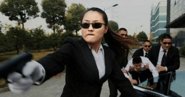 育儿心课堂|女保镖边梅：是警花亦是第一夫人的好朋友，父亲去世后活出自我