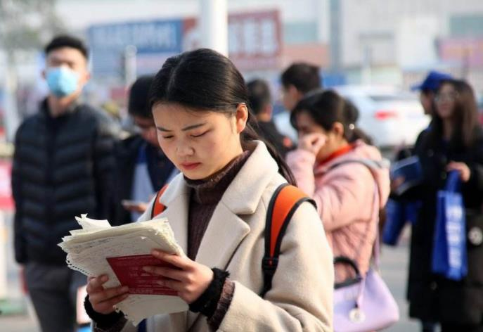 国企|“铁饭碗”行业扩招，不限制学历，年薪高达十五万左右