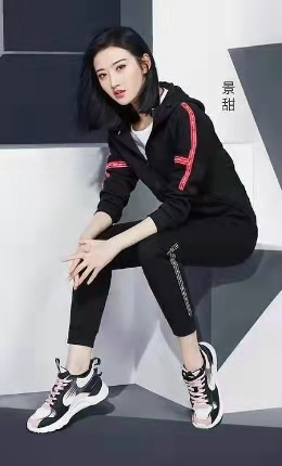 张卫健|耐克急了!34万预约实际才卖200双,明星纷纷换上国货引领新风潮