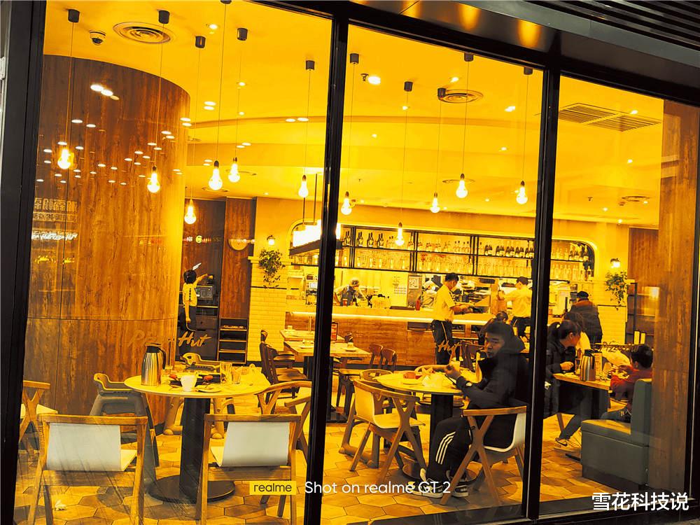 realme|环保设计加持 性能满配 颜值爆表 2599元这样的真我GT2有何不心动