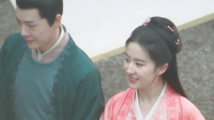 刘亦菲|刘亦菲新戏路透，再现古装颜值“天花板”，柳岩“秀身材”出演