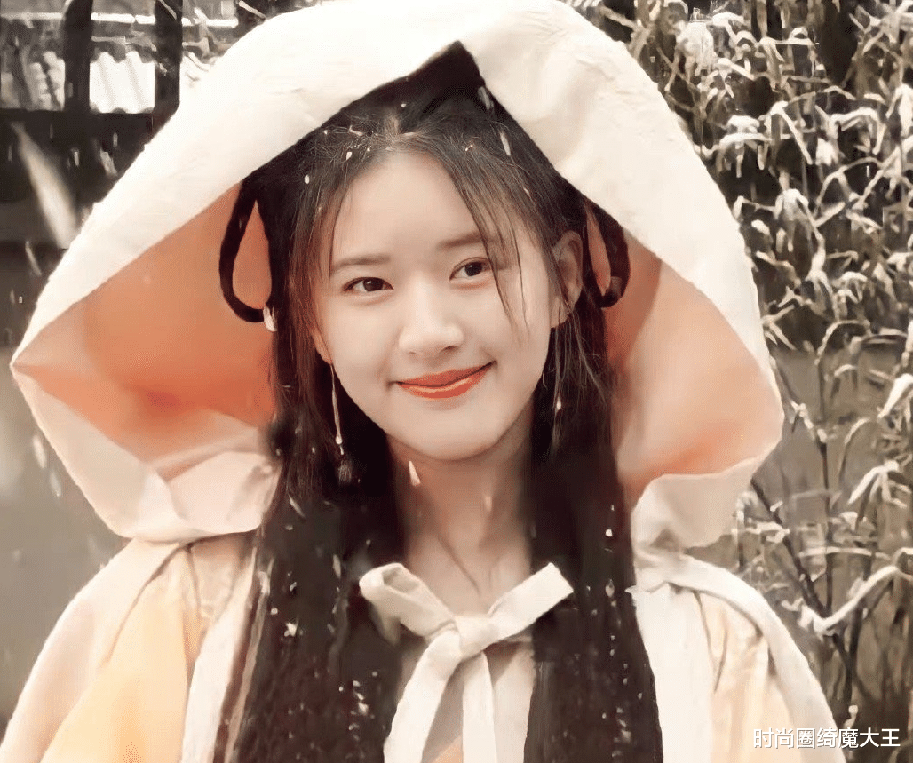 时尚圈绮魔大王 赵露思不是下一个赵丽颖