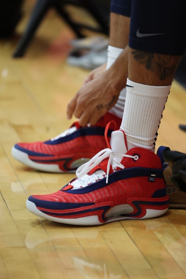 陈博主潮物Sneaker|美国男篮上脚图，哪款是你的最爱