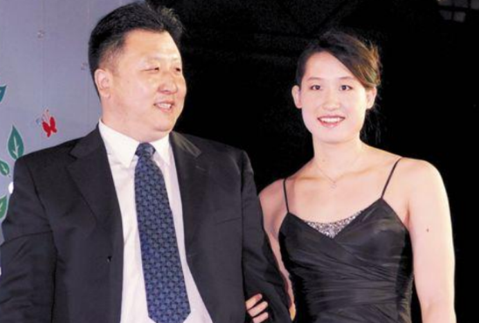 劉子歌|劉子歌：膚白貌美的泳壇女神，卻嫁給年長(zhǎng)23歲教練，夫妻現(xiàn)狀如何？