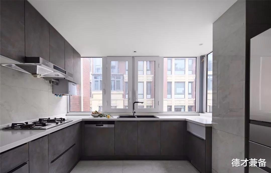 ?月白青花的装修风格:满足你爱法式的唯美,他爱中式的内敛深沉