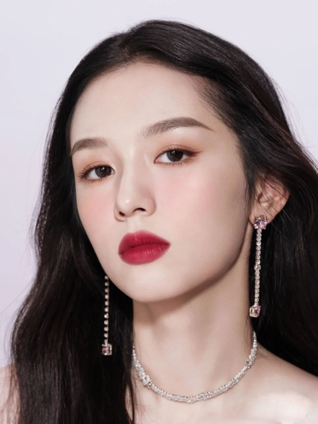 口红|超级显嫩，也很减龄的口红有哪些？这些口红又纯又欲超级适合黄皮