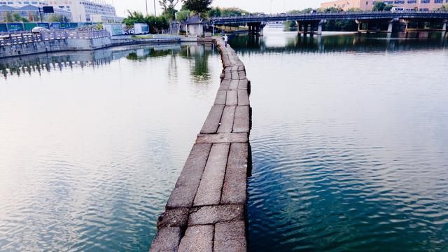 |绍兴古纤道，来绍兴旅游的冷门打卡地，萧瑟且孤单的风景线