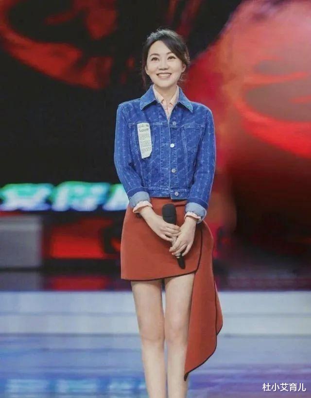 杜小艾育儿|二婚给5个孩子当妈，智斗继女和婆婆，50岁闫妮演绎生活“大女主”