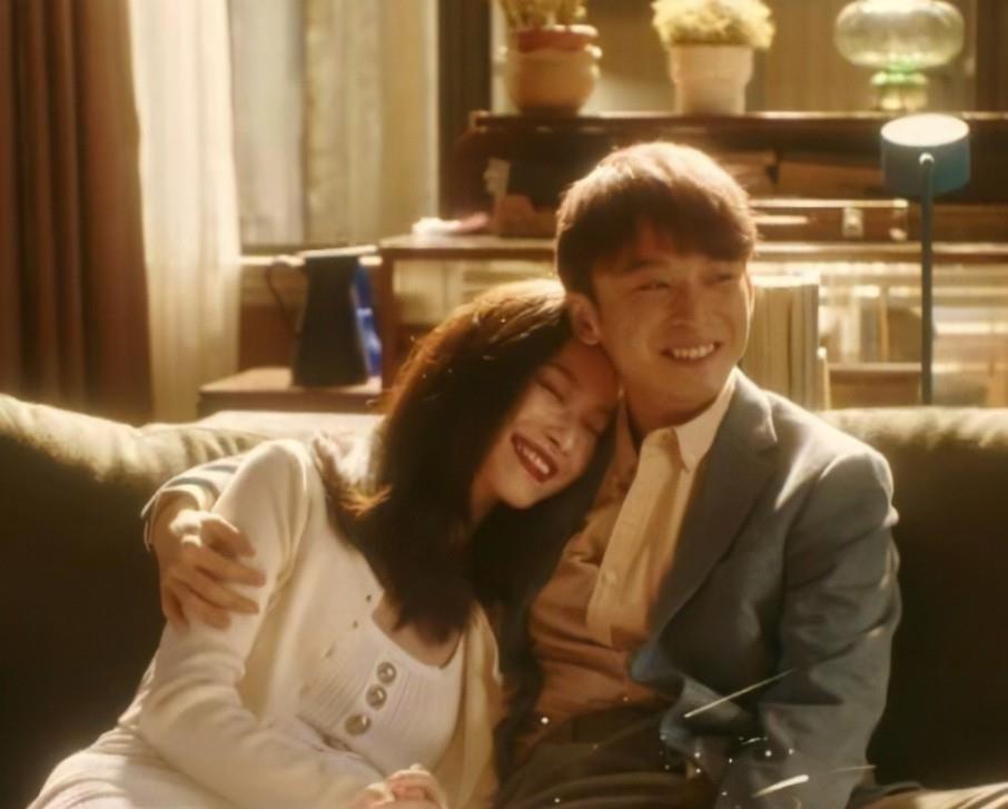 铁心兰|《流金岁月》：从接受求婚开始，我看到了朱锁锁最“狠绝”的算计