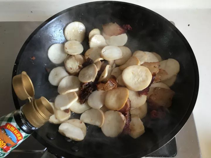 永康人 杏鲍菇别只烧着吃了，试试这新方法，更香更好吃！