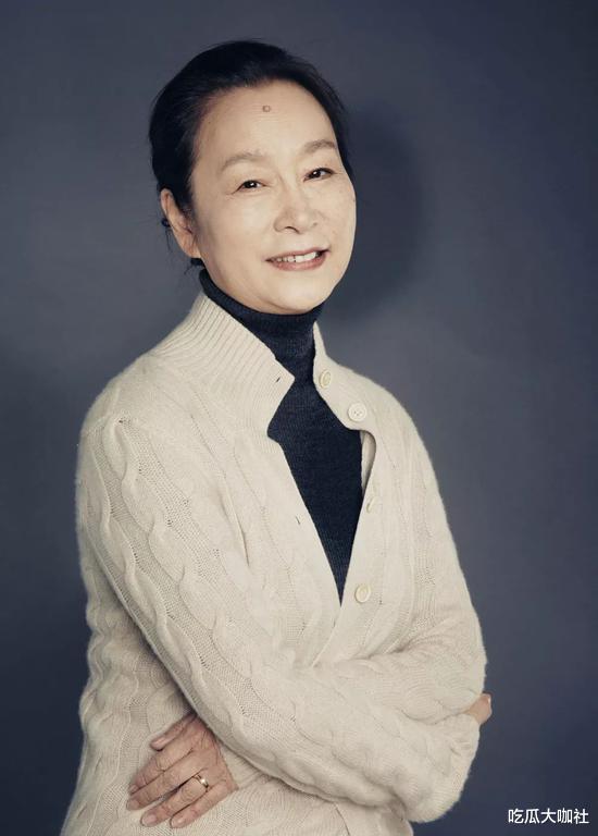 奚美娟|不傍富豪、不滥情的奚美娟：39岁生子后被离婚，66岁至今未再婚