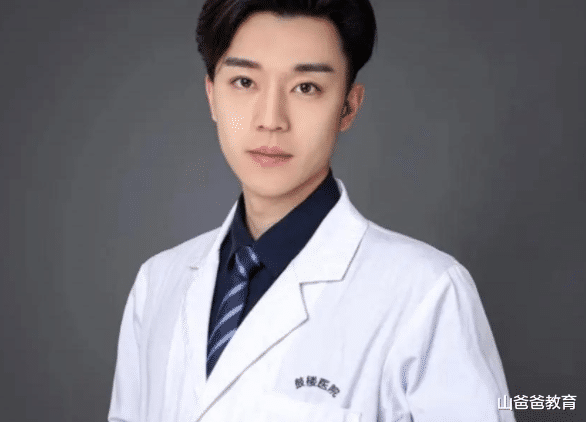 荔湾|医学生的心酸无奈,多数人毕业后忙着转行,难道医生不吃香了吗