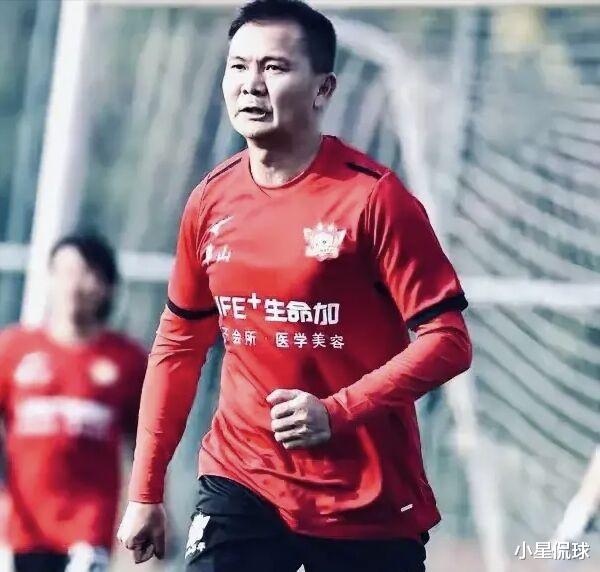 伊卡尔迪|一位广东足球名宿，被誉为“甲B 神锋”