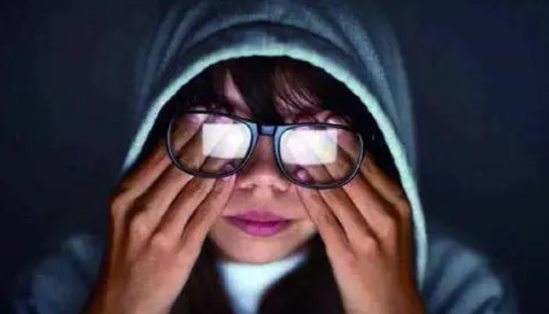 近视|眼睛近视多少度会失明？