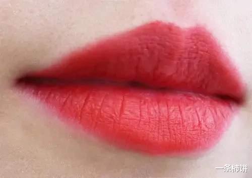 口红|精选干货：口红的8种质地，不同质地的优劣。你会怎么选择呢？