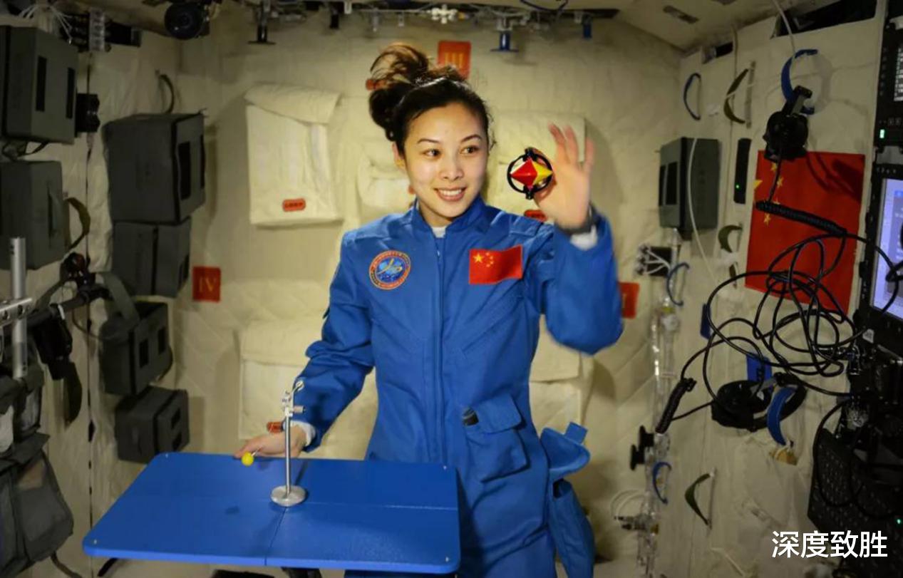 神舟十三号 美女老师再出征，4800条预案保安全，亮点多多的神舟十三号