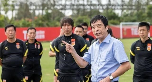 二胎妈妈笑笑|李铁请辞?李铁年薪超八百万?李铁教练团队水平?真相来了