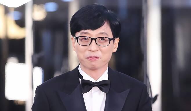 刘在石|刘在石官宣确诊新冠,确诊前已接种两针疫苗,现取消所有行程!