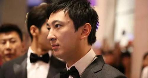 “壕”无人性!5个卧室9个浴室,王思聪的1600平豪宅位最尊贵地区