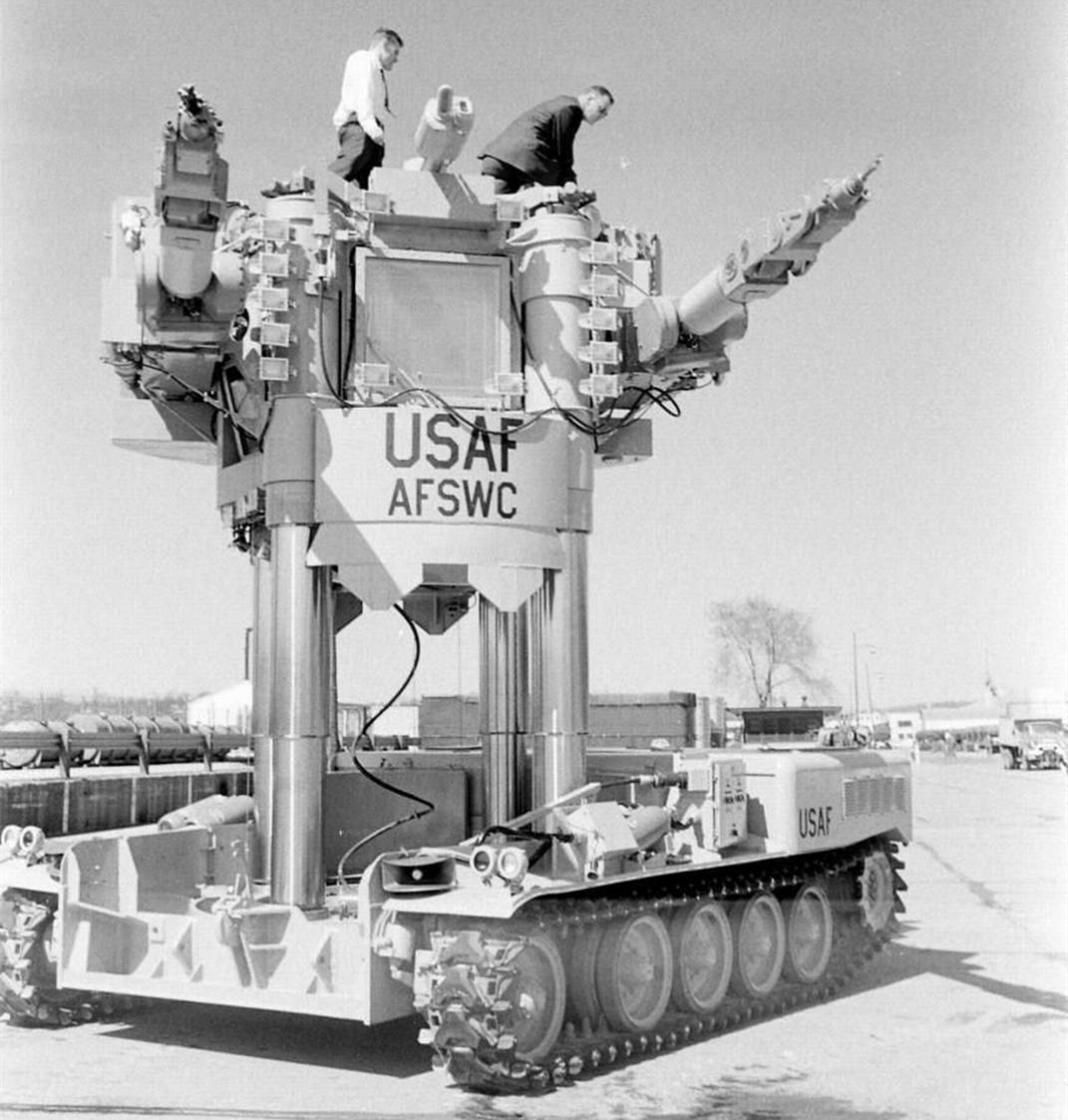 核动力|美国“甲壳虫”移动机器人，60年前的初代机甲设计