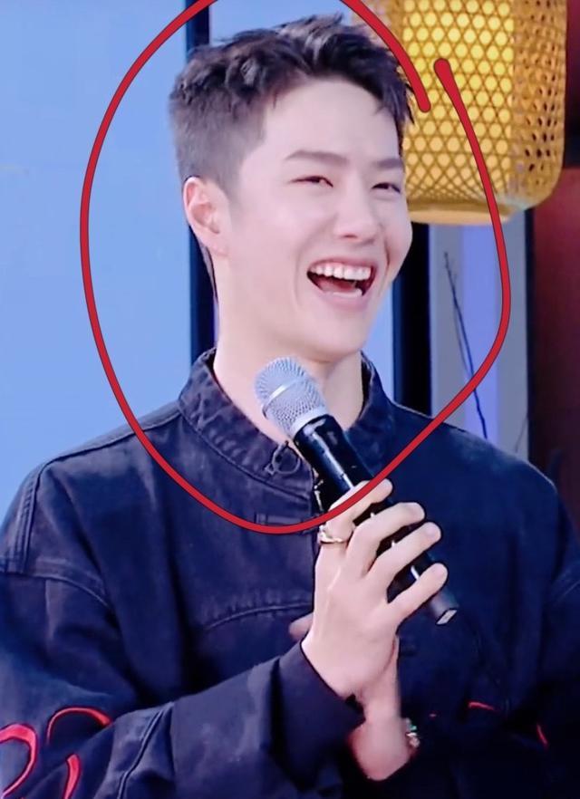 杨紫|王一博理寸头录节目，坚持不戴假发，笑得太开心像小孩子