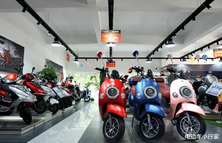 电动车|电动车更换电池也有“猫腻”？有4种电池，再便宜也不建议要