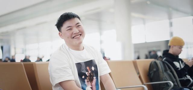 若珍|Uzi复出事件再反转，透露要去中单强的队伍，并不只是BLG