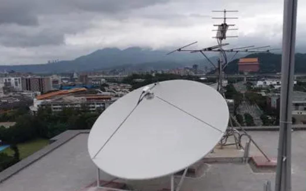 情微说 为何要限制安装卫星锅？两大问题不容忽视，拆除是为我们好