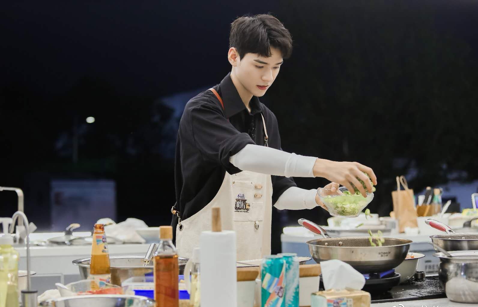 绿竹青青野|从籍籍无名到超越肖战,不仅拥有好看的皮囊,龚俊才是真人间清醒