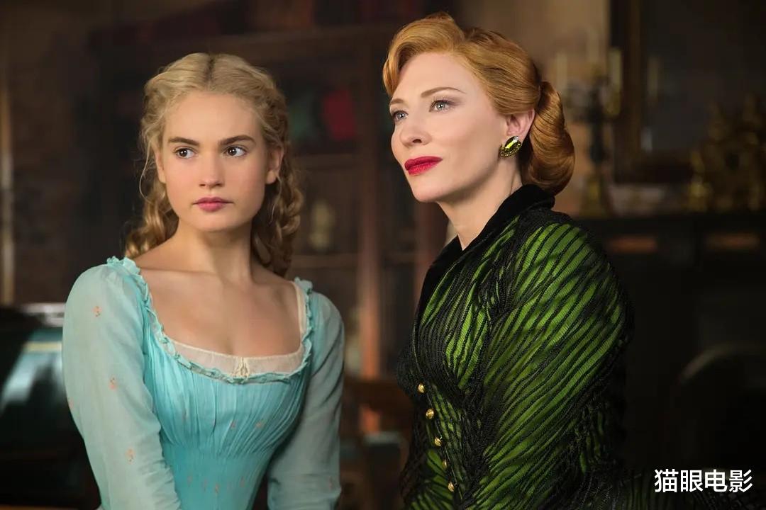 白雪公主|神奇女侠加盟真人版白雪公主，演公主后妈，网友：这是在为难魔镜