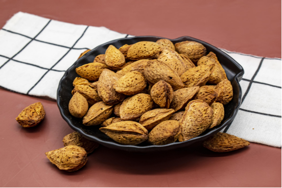 |吃巴旦木有什么好处呢？