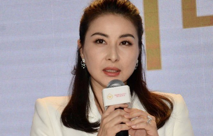 郭晶晶|霍启刚香港一哥势在必得,郭晶晶下嫁功不可没,进霍家是布局吗?