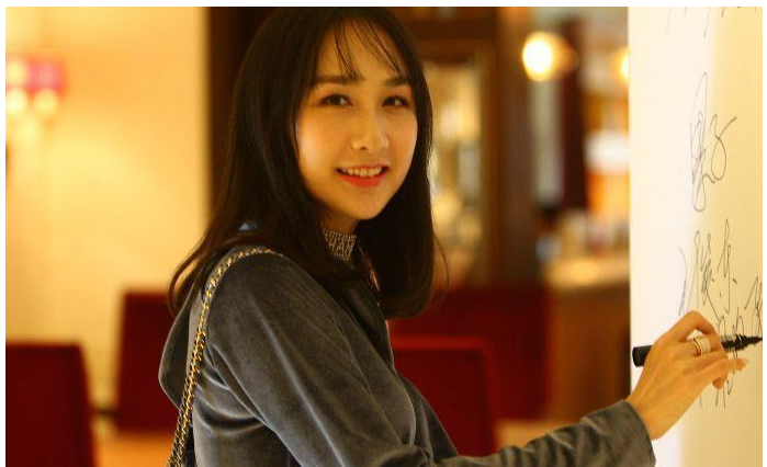 雷佳音|雷佳音老婆颜值不输热巴?看到旧照片后,网友:真没说谎