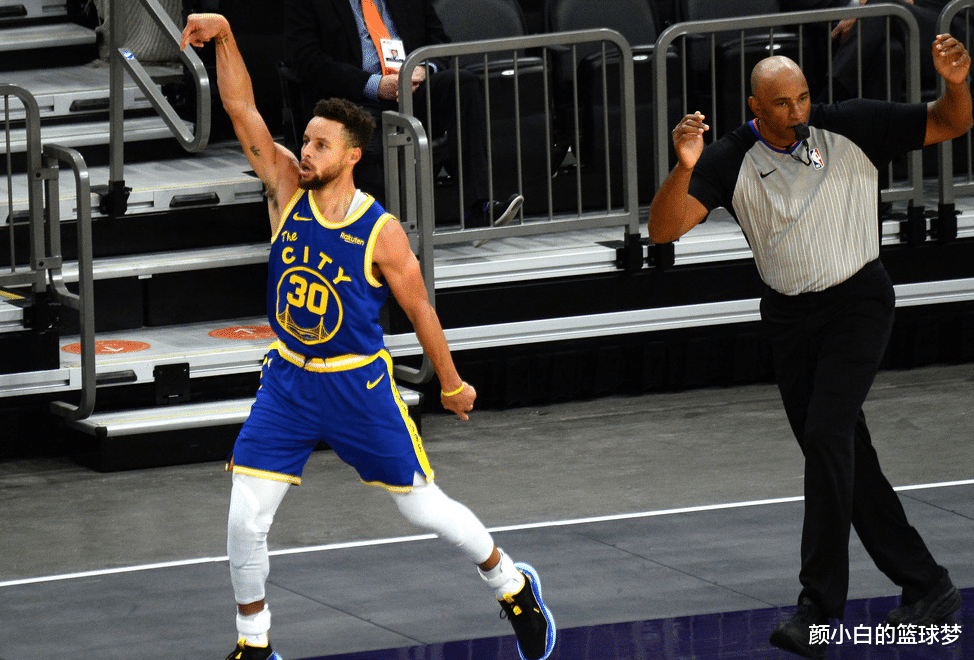斯蒂芬·库里|库里三节27分被乌布雷坑苦，战旧主11中1拉胯，难怪勇士要交易他