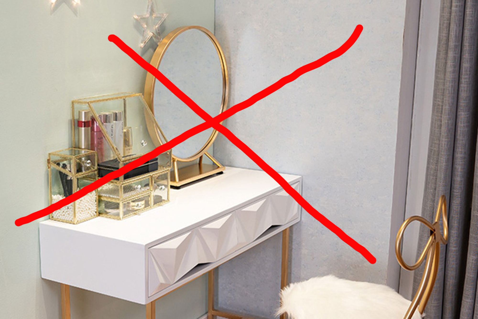 越来越多人卧室不放梳妆台了，当下时兴这样“做”，比梳妆台实用