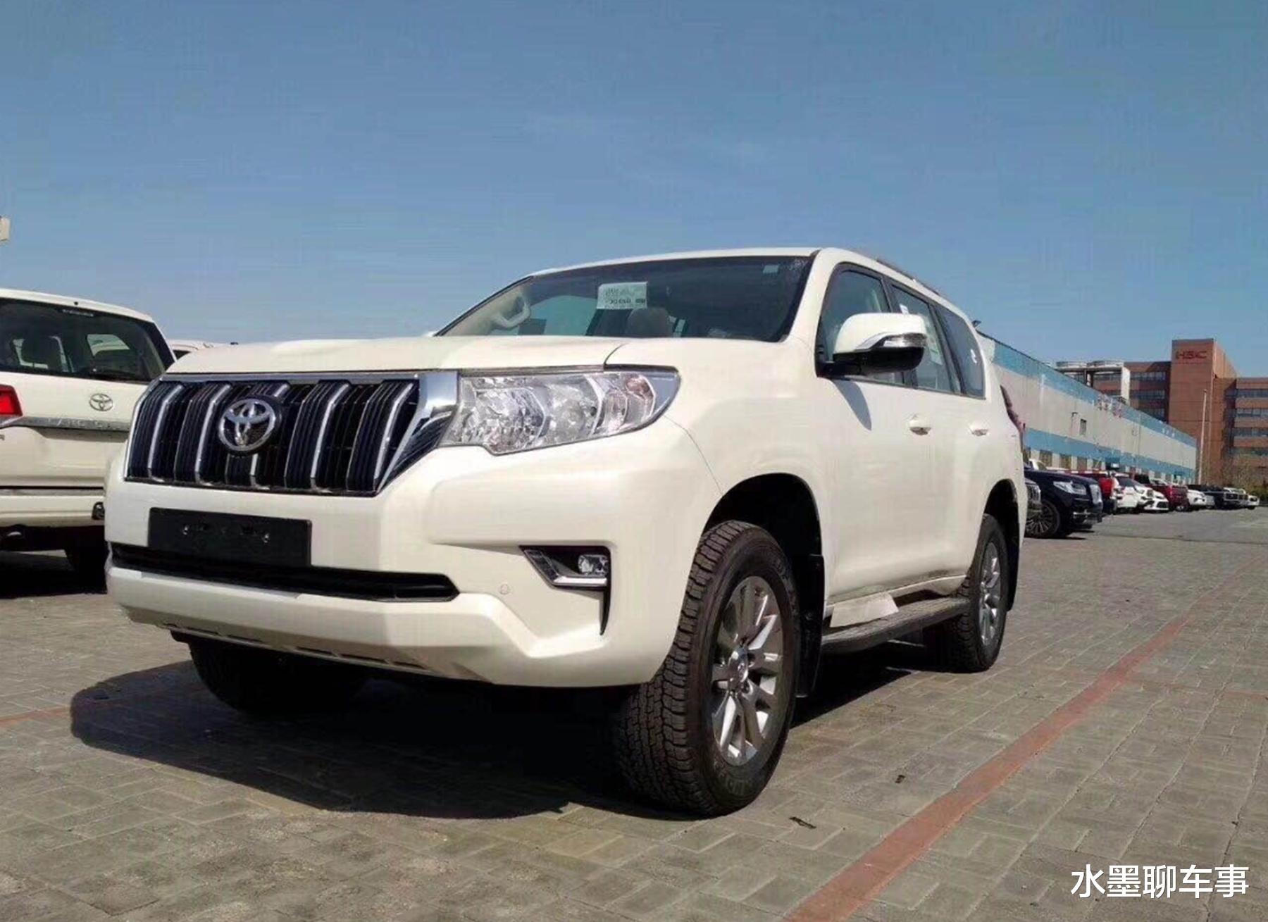 奔驰|卖了丰田霸道买这车，油耗6.5L配7座，30万出头是成功男士标配！