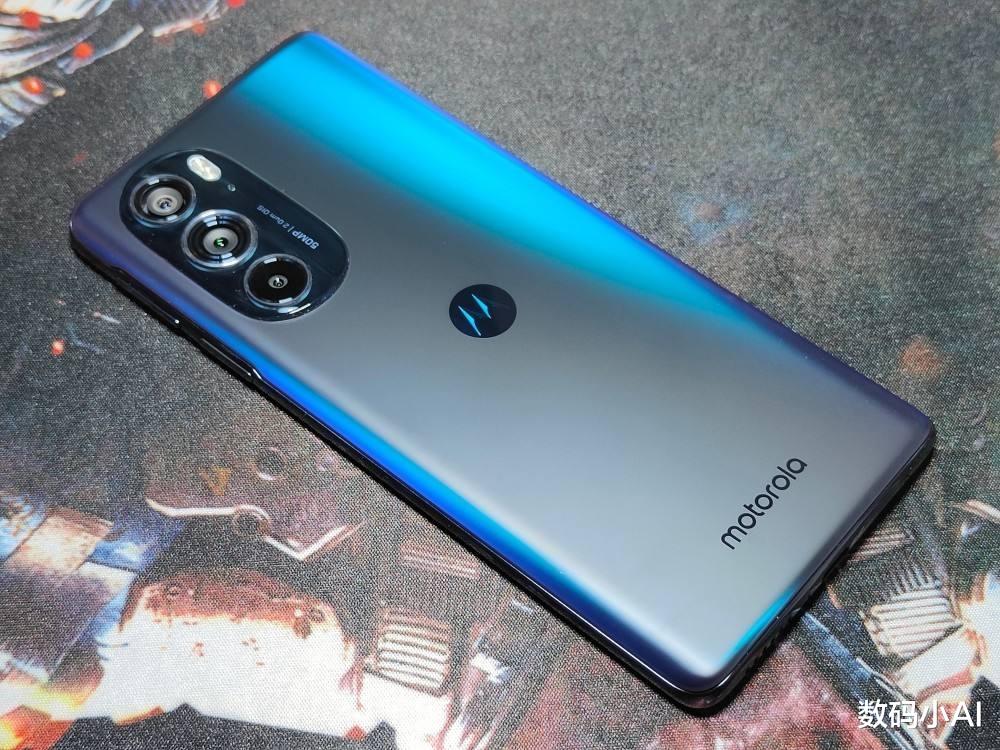 摩托羅拉|3分鐘銷量破萬臺，發布半個月一機難求，12GB頂配僅3399元