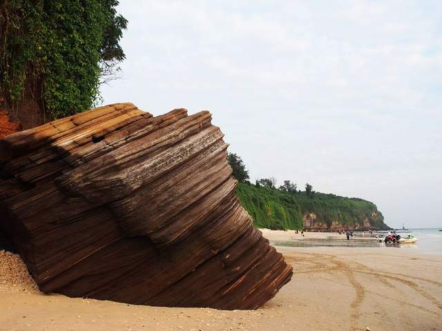 涠洲岛 毁誉参半的涠洲岛，只要去对了时间，每按一次快门都是大片