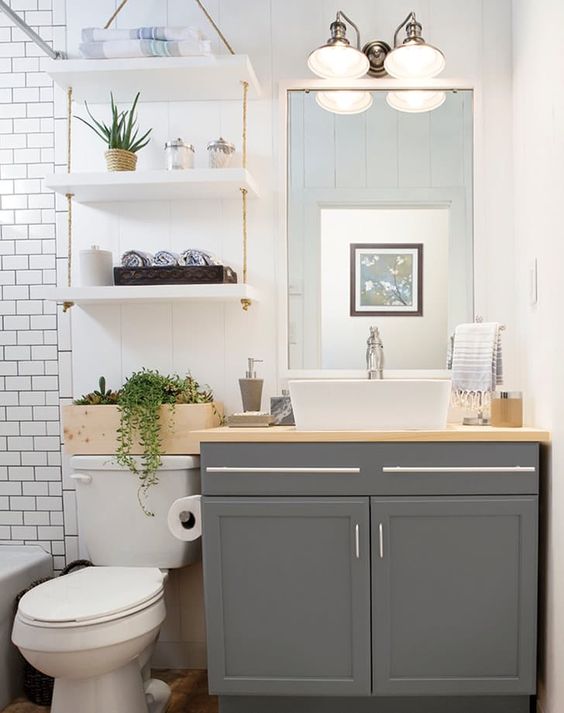 |上完厕所，纸扔垃圾桶还是马桶？很多人都不懂，难怪卫生间臭烘烘