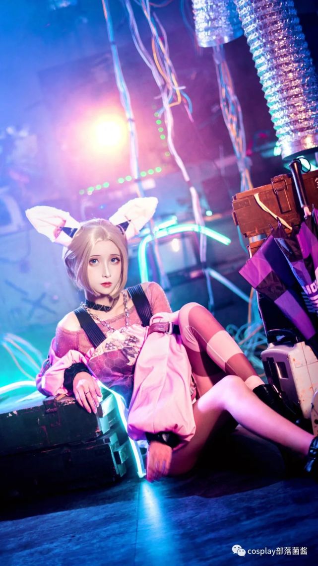 公孙离|cos：王者荣耀公孙离无限星赏官cos正片@奶狮