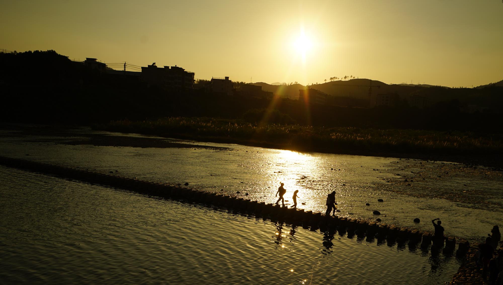 长脖子爸比说|探访浙南国宝级古廊桥,每一步都是历史,每一座都有故事!