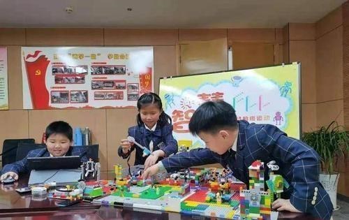 雪落无尘谈|老师不布置作业,我自己布置。违规,教育局明确回答!网友笑喷了