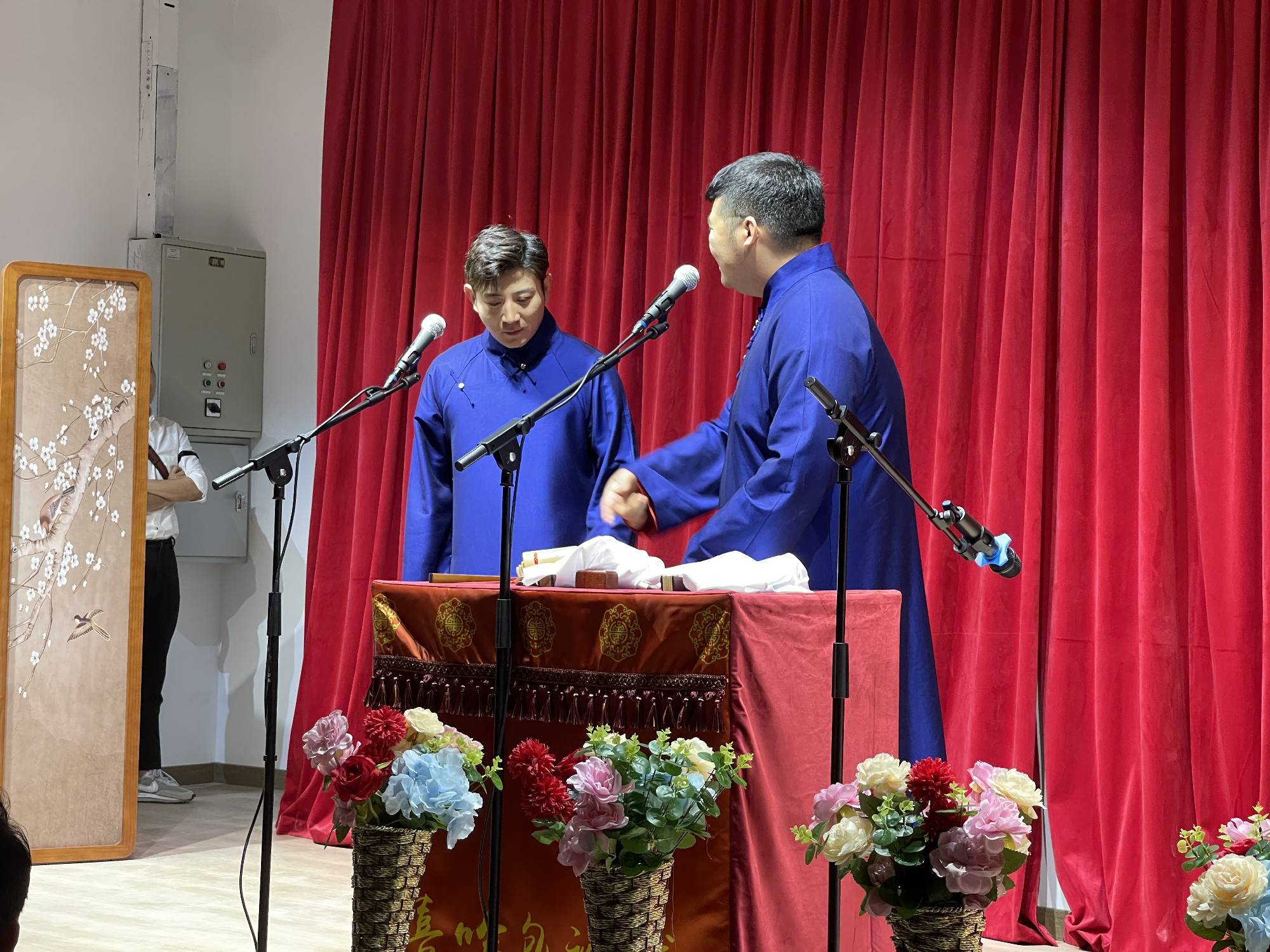 长津湖|嘻哈包袱铺力压同行 国庆营业盛况空前